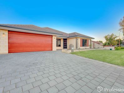 93 Birnam Road, Canning Vale WA 6155
