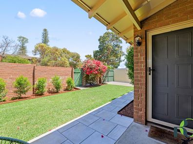 2/331 Preston Point Road, Attadale WA 6156
