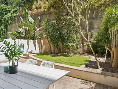 26/128 Mounts Bay Road, Perth WA 6000