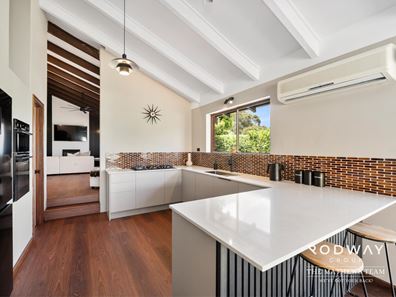 12 Coolabah Dr, Mount Nasura WA 6112