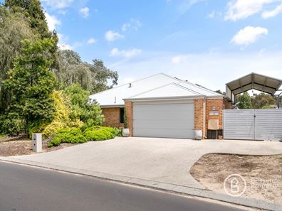 18 Mary Road, Yalyalup WA 6280