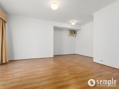 4 Tandou Close, South Lake WA 6164