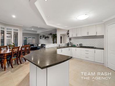 12 Pindan Elbow, Atwell WA 6164