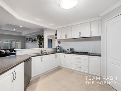 12 Pindan Elbow, Atwell WA 6164