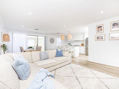 42 Picasso Promenade, Alkimos WA 6038