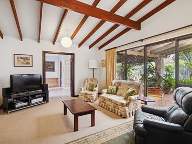 22 Drew Road, Ardross WA 6153