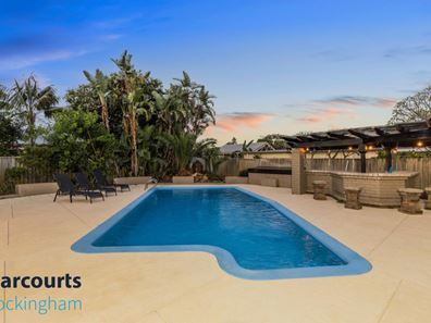 10 Benton Way, Safety Bay WA 6169
