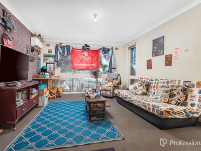 67A & B Kenny Crescent, Rangeway WA 6530