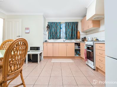 67A & B Kenny Crescent, Rangeway WA 6530