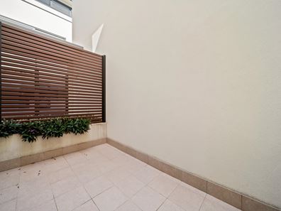 109/8 Willcock St, Ardross WA 6153