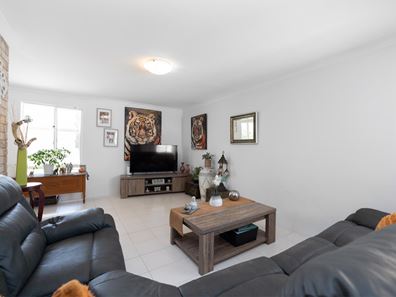 2/10 Linley Road, Wannanup WA 6210
