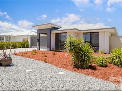 18 McGiffen Avenue, Alkimos WA 6038