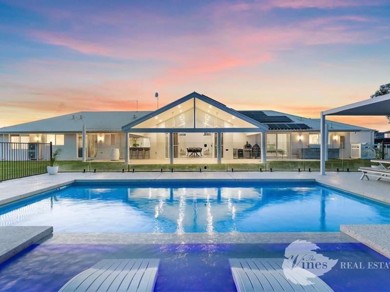 32 Tickner Parade, The Vines WA 6069