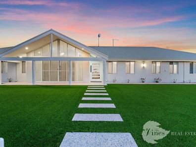32 Tickner Parade, The Vines WA 6069