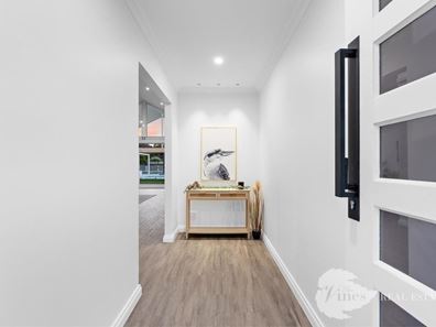 32 Tickner Parade, The Vines WA 6069