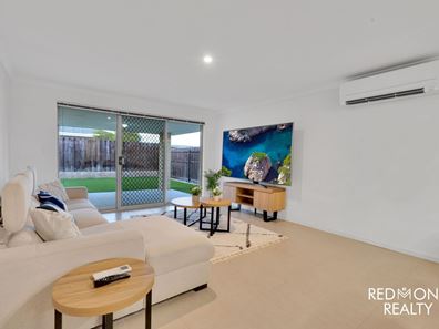 19 Midgegooroo Street, Ellenbrook WA 6069