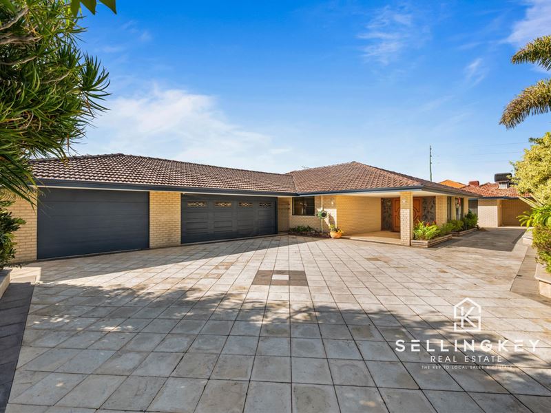 13 AMALFI WAY, Canning Vale WA 6155