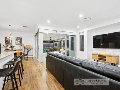 15 Apostles Corner, Wandi WA 6167