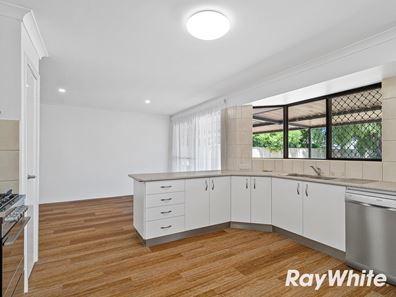 6 Boolardy Road, Golden Bay WA 6174