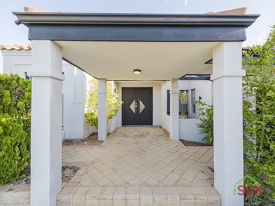 8 Birkdale  Place, Currambine WA 6028