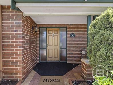 19 Knox Crescent, Melville WA 6156