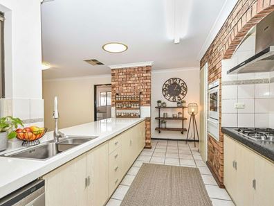 69 Agincourt Drive, Willetton WA 6155