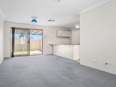 2/308 Streich Avenue, Armadale WA 6112