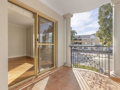10/38 Grand Boulevard, Joondalup WA 6027