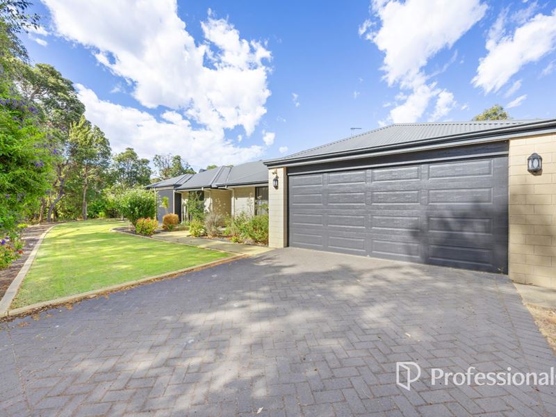 4 Bass Entrance, Leschenault WA 6233