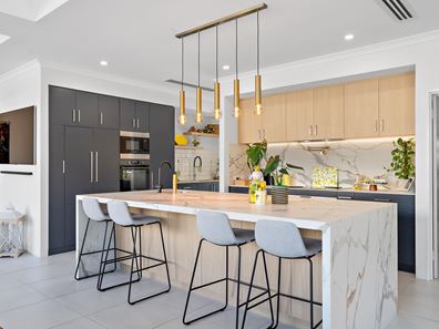 102 Bernborough Ave, Caversham WA 6055