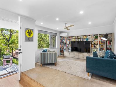 18/9 Freshwater Parade, Claremont WA 6010