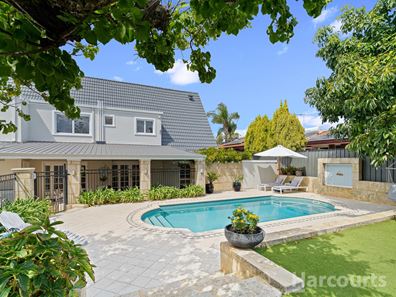 22 Dalrymple Terrace, Halls Head WA 6210