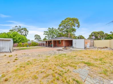 30 Tewson Road, Camillo WA 6111