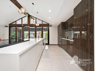 14A Moore Street, Bunbury WA 6230