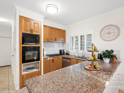4/104 Grand Promenade, Doubleview WA 6018