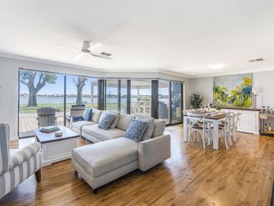 2/4 Soldiers Cove Terrace, Dudley Park WA 6210