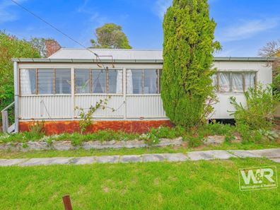 1 Angus Street, Mount Melville WA 6330