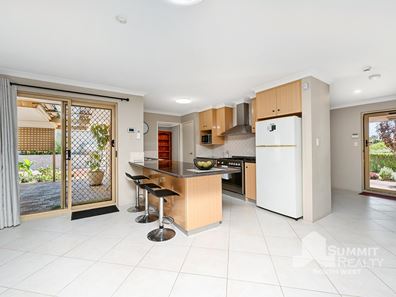 27 Crampton Avenue, Eaton WA 6232