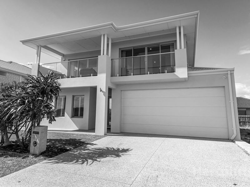11 Lorea Loop, Halls Head