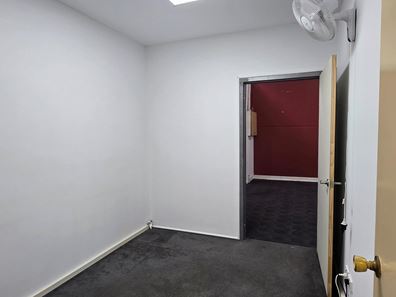 1 Pace Road, Medina WA 6167
