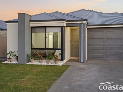 14 Feldspar Road, Karnup WA 6176