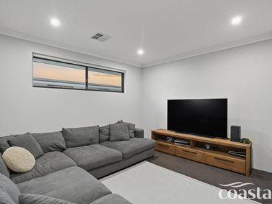 14 Feldspar Road, Karnup WA 6176