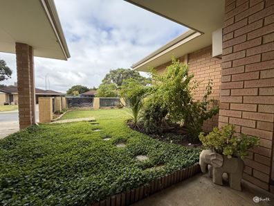 18 Nightingale Way, Warnbro WA 6169