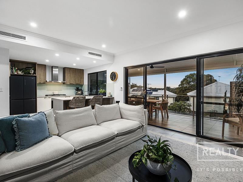 6D Hall Street, Karrinyup WA 6018