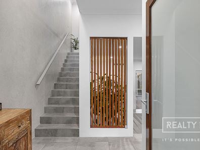 6D Hall Street, Karrinyup WA 6018