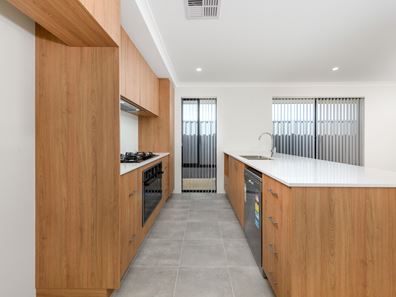 27 Formby Road, Meadow Springs WA 6210