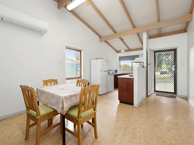 6B WALKER AVENUE, Lancelin WA 6044