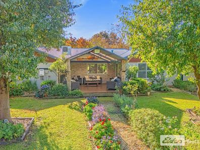 13 Hyde Court, Lower King WA 6330