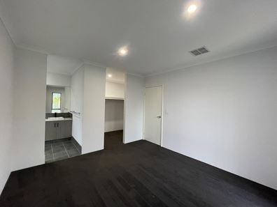 3 Kelston approach, Lakelands WA 6180