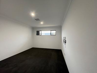 3 Kelston approach, Lakelands WA 6180